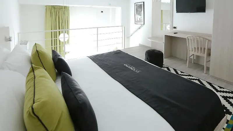 Hotel Ecumano Space Naples